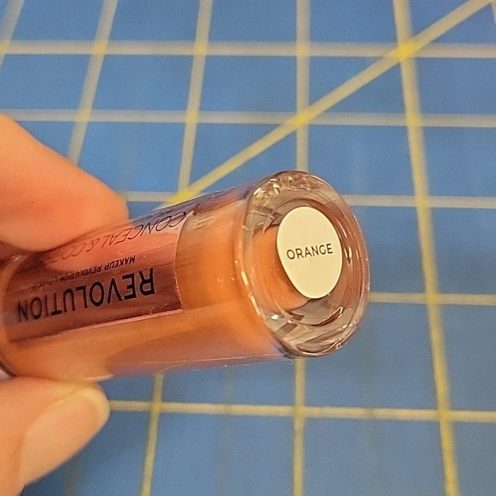 Revolution Conceal & Correct 4g New Sealed Tube Orange